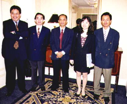 investor1.JPG (29090 bytes)